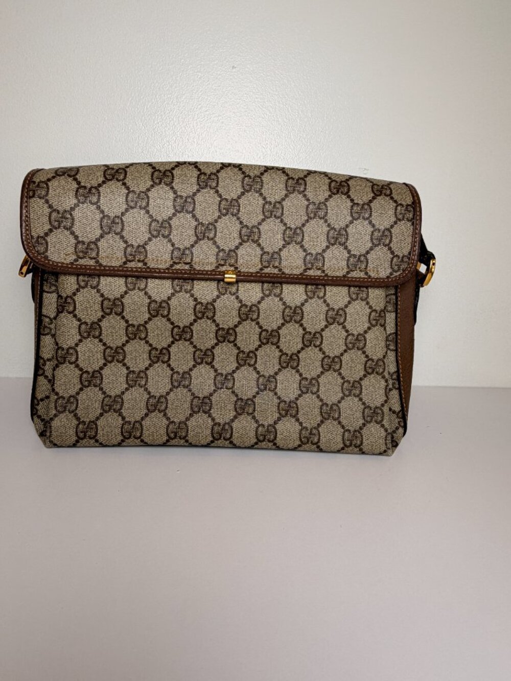 Gucci GG Supreme Monogram Crossbody Bag Brown Canvas Leather Flap Vintage Style - Picture 2 of 13